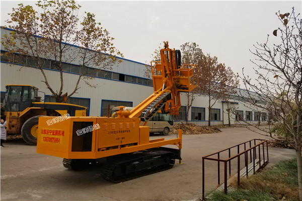 宏潤(rùn)機(jī)械多功能護(hù)坡錨固鉆機(jī)