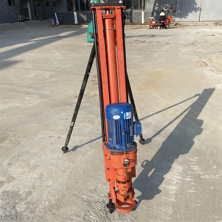 廠家講述潛孔鉆機(jī)兩大分類(lèi)及其特點(diǎn)